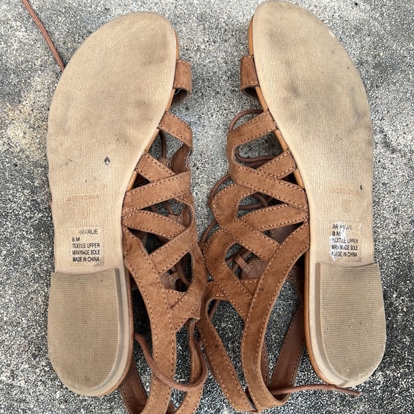 Tan sandals - Picture 5 of 5